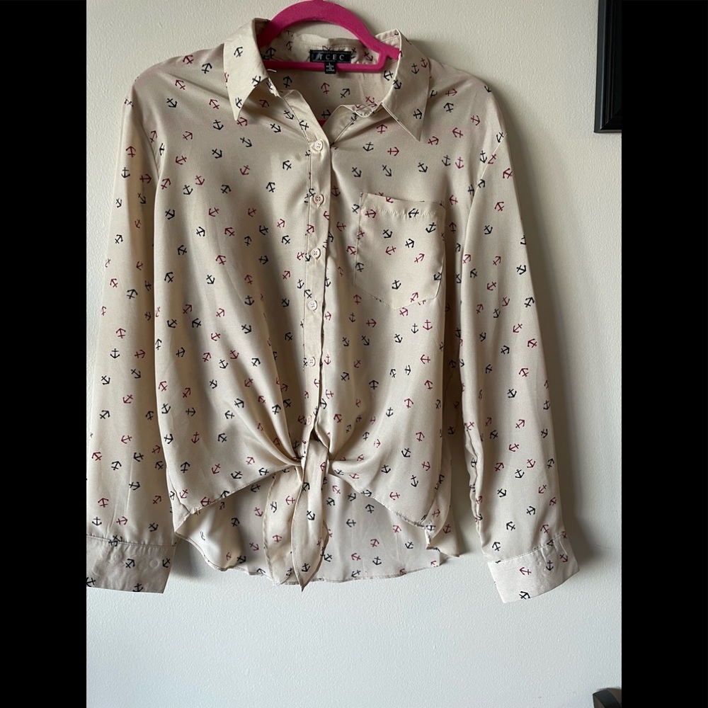 🎁3/$30 Anchor Collared Crop Blouse